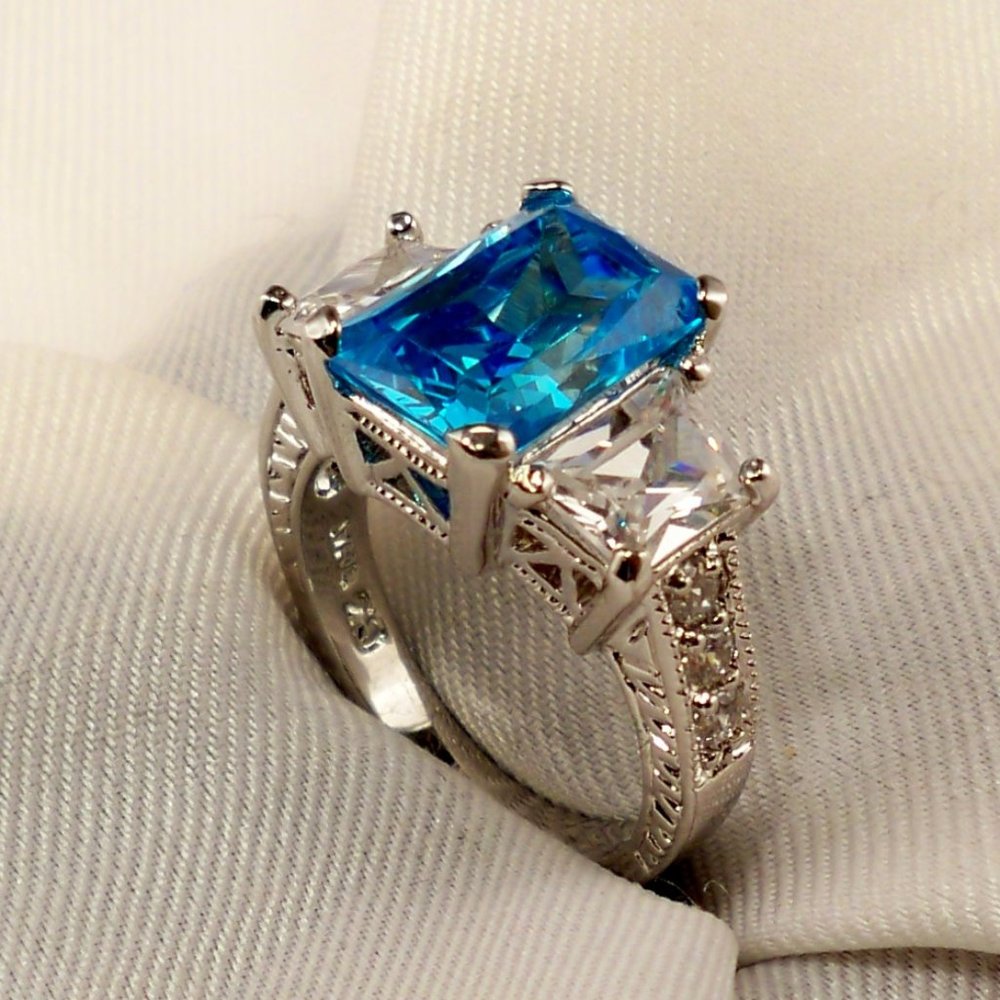 NEW Radiant Cut Blue Cubic Zirconias Silver DESIGNER Ring